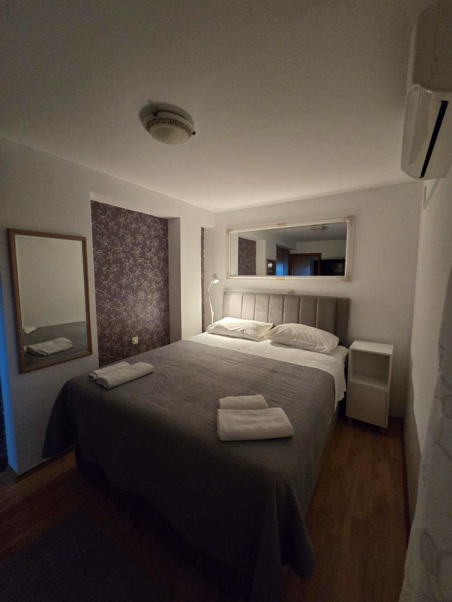 Guest Accomodation Zura Skradin Eksteriør billede